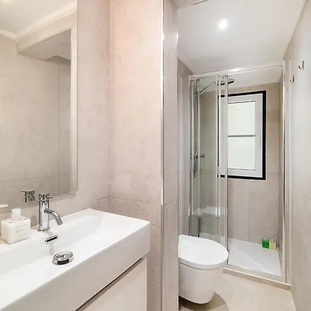 Whome Old Town Flat With A Modern Touch * リスボン