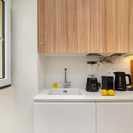 Апартаменты Whome Old Town Flat With A Modern Touch Лиссабон