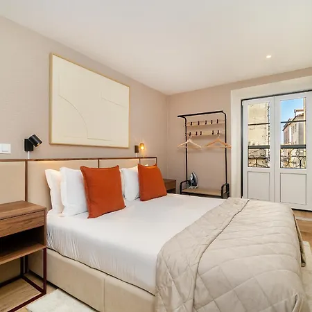 Whome Old Town Flat With A Modern Touch アパート